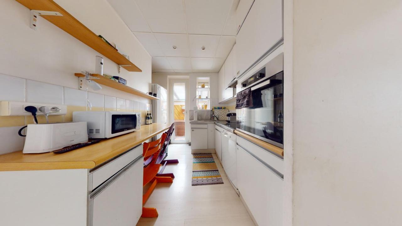 Charming 2 Bedroom Haven Steps Away From Prince's Palace Apartment